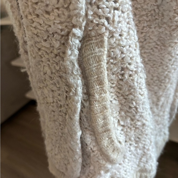 Cream Textured Zip-Up Sweater‎ - Picture 5 of 10